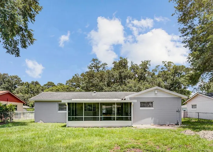 Quiet Location Duplex House - Minutes Away From Everything - Winter Park, Florida